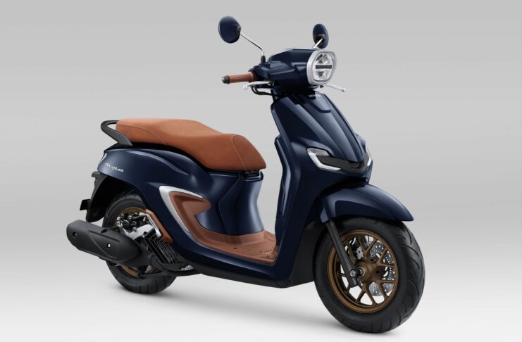 Warna baru Honda Stylo