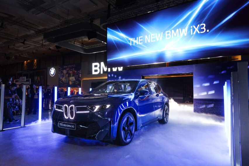 BMW iX3 di GIIAS 2026