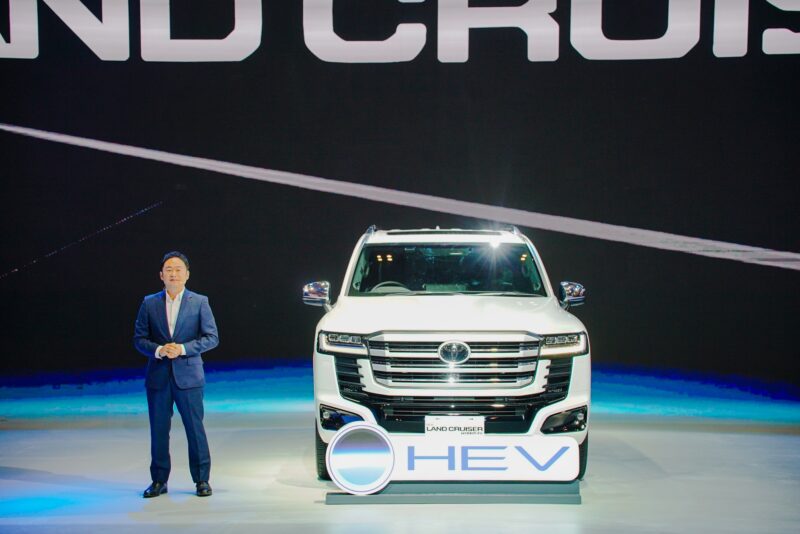 Toyota Land Cruiser 300 HEV