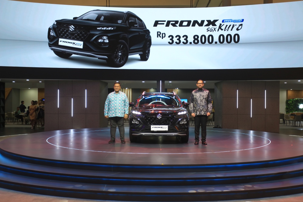 Suzuki Fronx SGX Hybrid Kuro