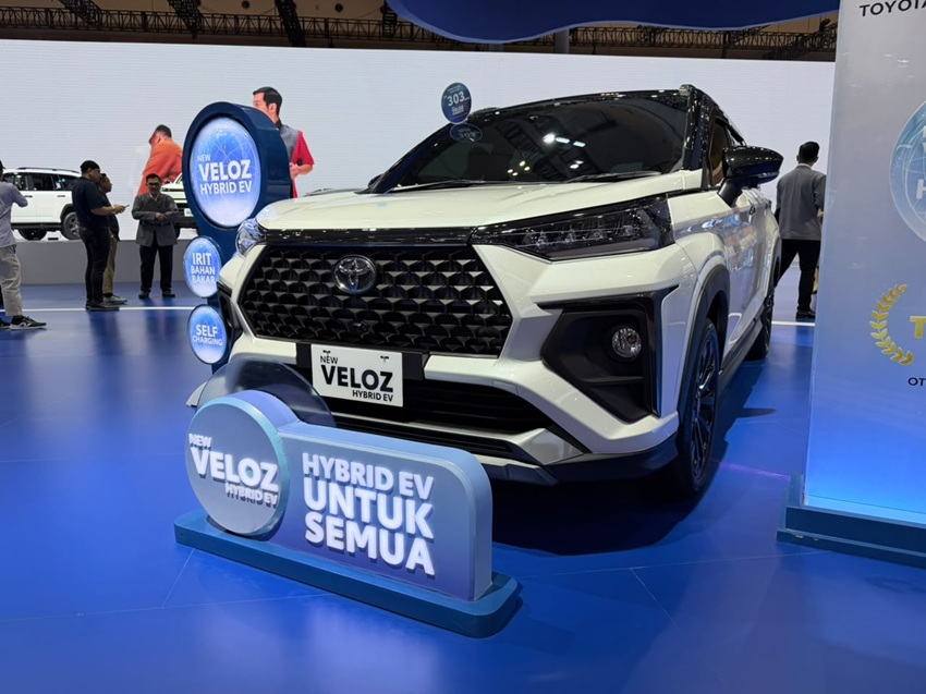 Di GIIAS 2026, pilihan mobil keluarga bertambah banyak. Namun yang ramah kantong menarik perhatian
