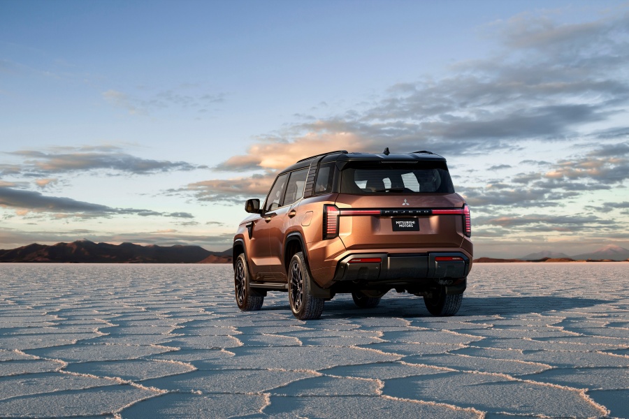 All New Mitsubishi Pajero debut global