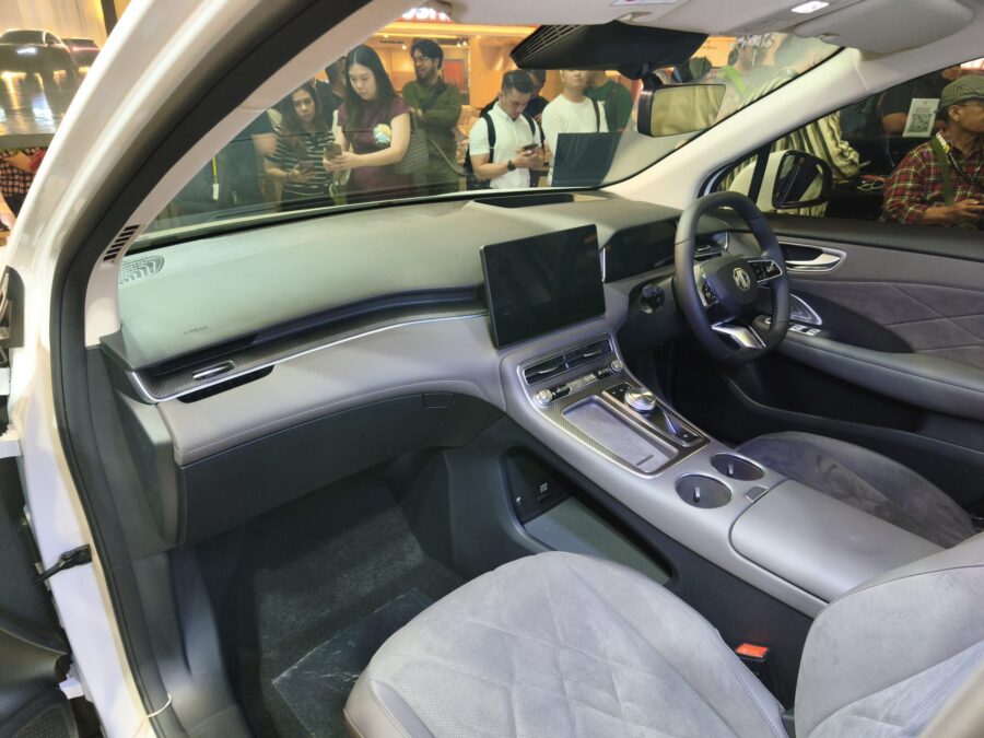Peluncuran MG S6 EV
